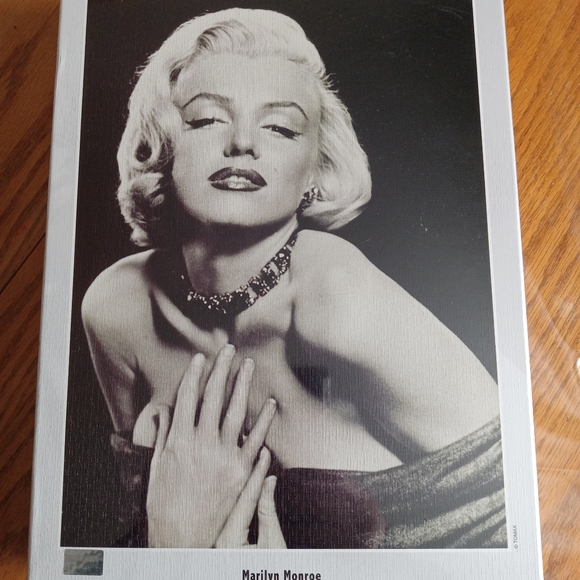 Marilyn Monroe puzzle - Picture 2 of 3